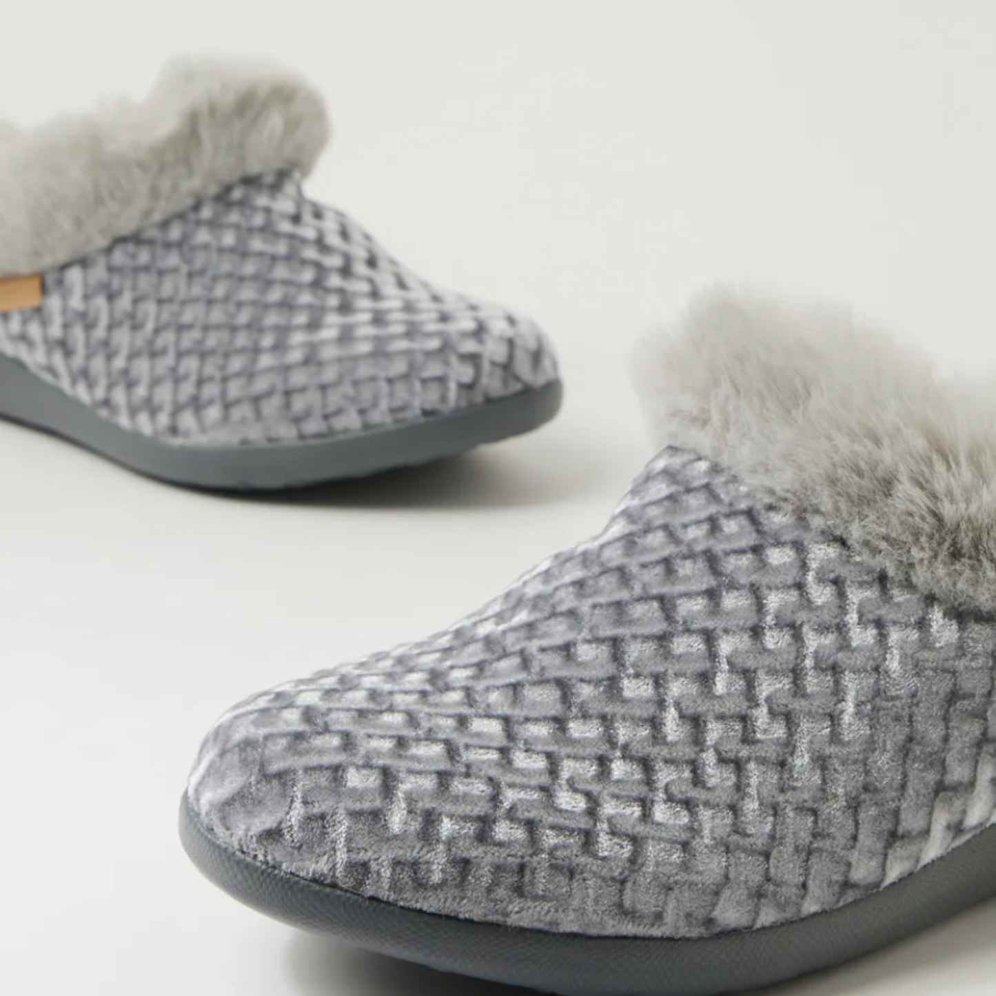 Ziera Fifi Slipper XW-ZR Steel Emboss