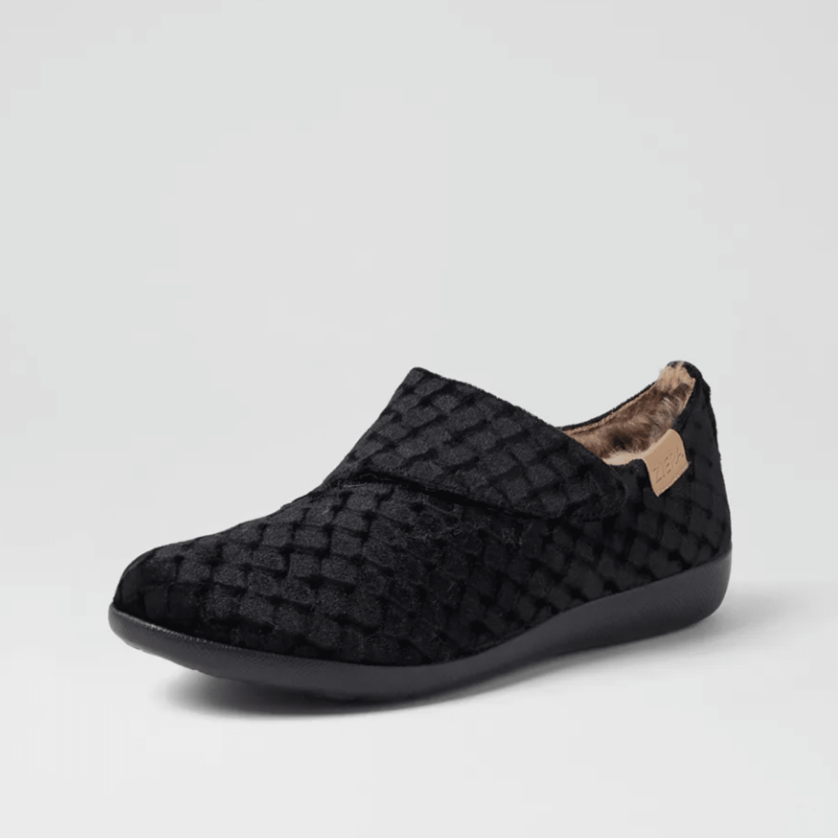 Ziera Fliss Slipper XW-ZR Black Emboss - My Shoe Specialist & My School Shoes