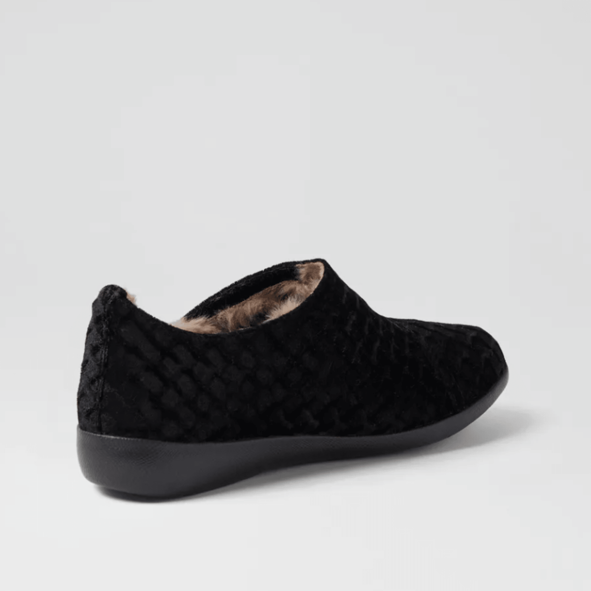 Ziera Fliss Slipper XW-ZR Black Emboss - My Shoe Specialist & My School Shoes